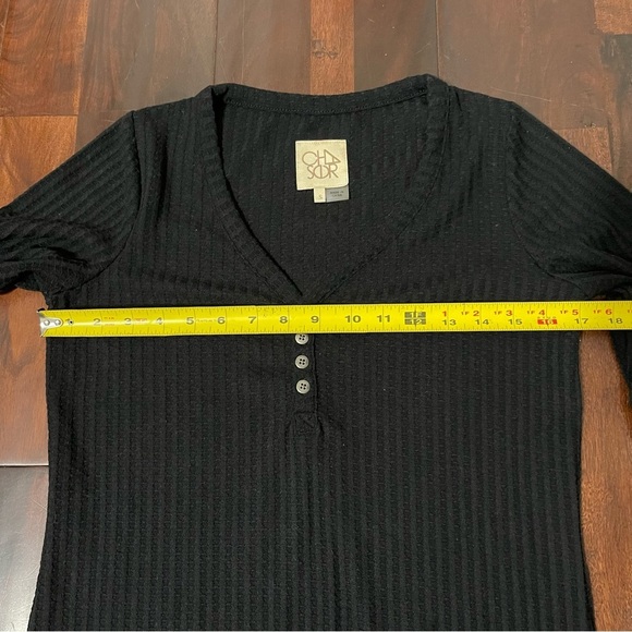 Chaser Black Long Sleeve Henley Waffle Knit Thermal Sweater Shirt Size Small - Picture 5 of 7
